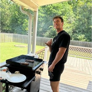 Meet your Posher, Trey